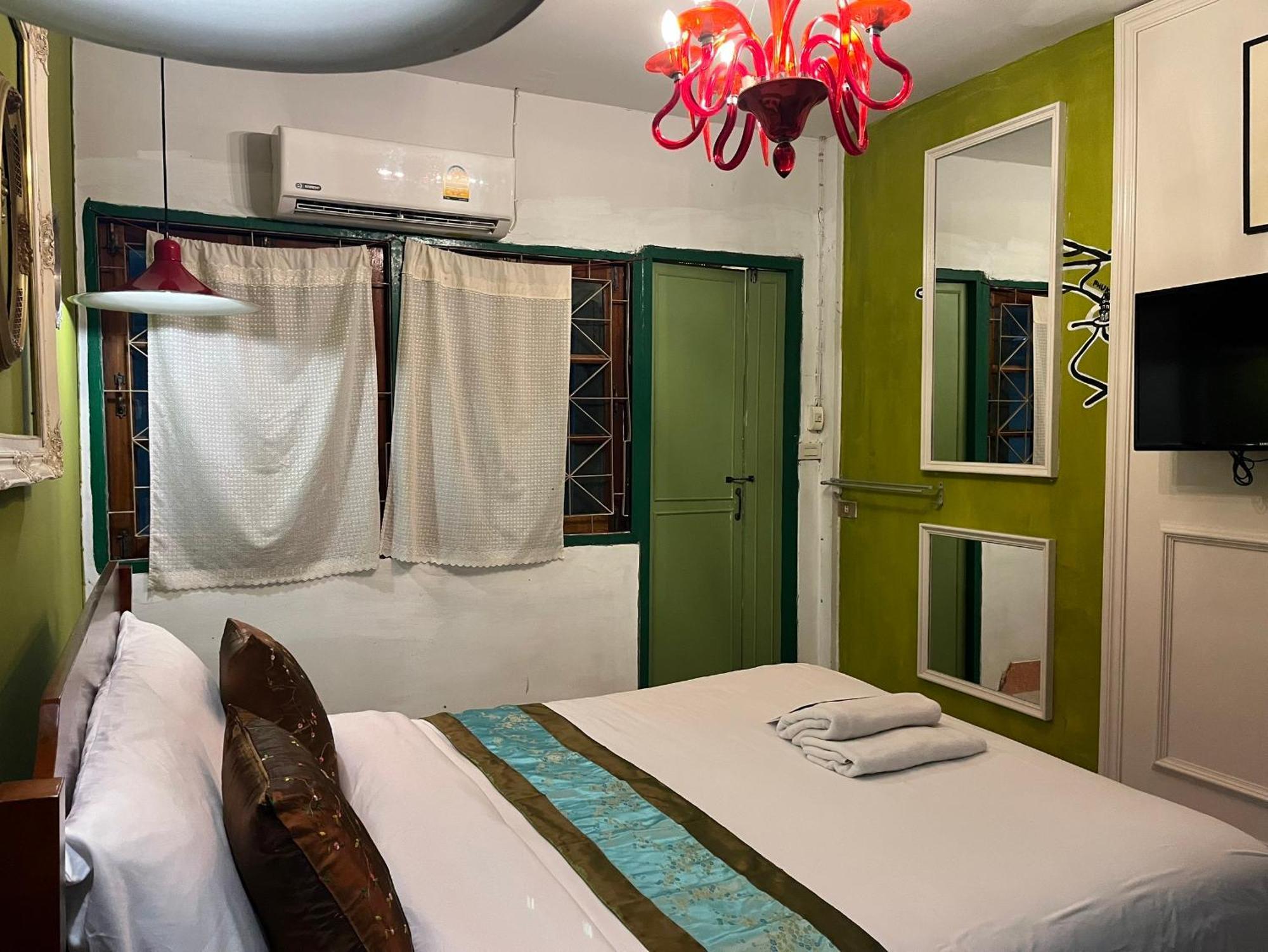 Auntie & Niece Phuket Appartement Ban Sam Kong Buitenkant foto